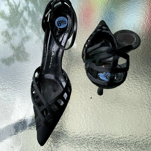 Via Spiga Shoes - Via Spiga black satin stripe shoes US size 6.5